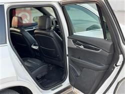 کادیلاک XT6